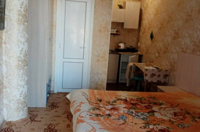 «Семейный студия 4х местный с кухней