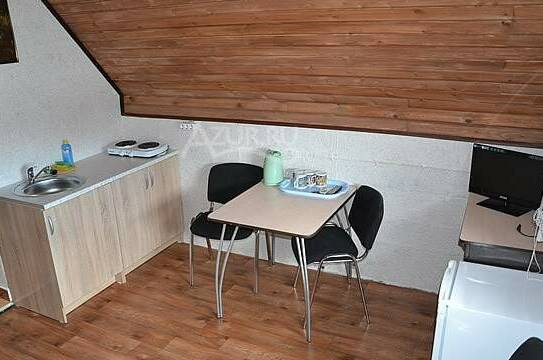 Комфортный 4-х местный двухкомн. номер на 3-м эт