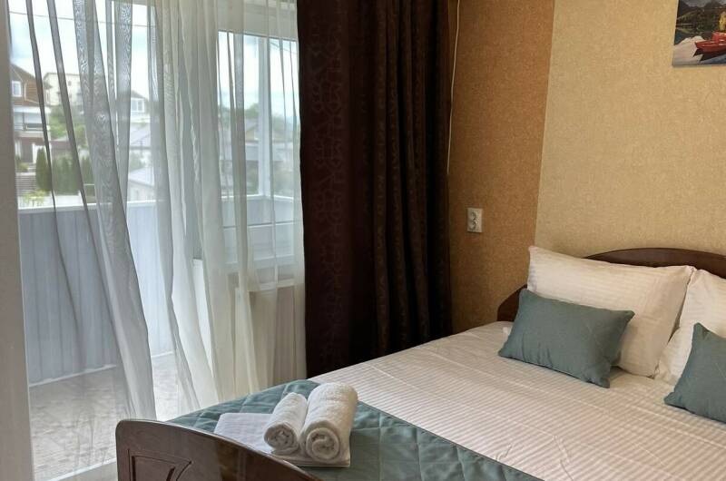 7. Трехместный «Улучшенный» с балконом