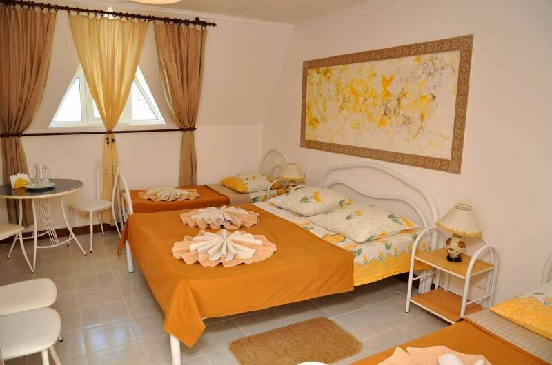 Мансарда 4-х местный