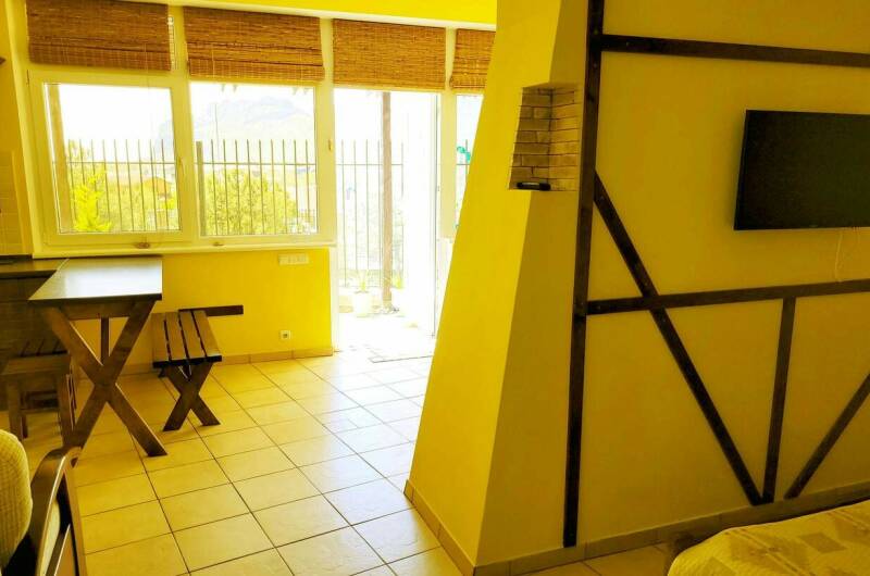 Коттедж «Желтый»