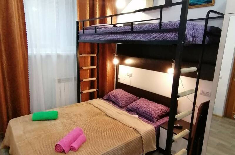 Трехместная комната с удобствами (№ 11)