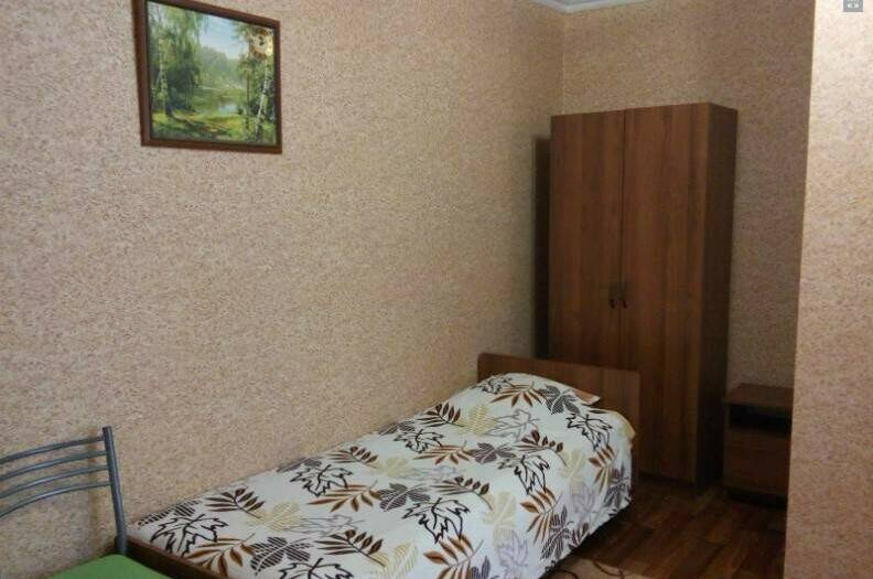 3-х местный с кухней перед номером