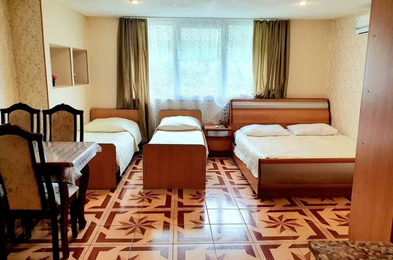 Семейный с кухней 01