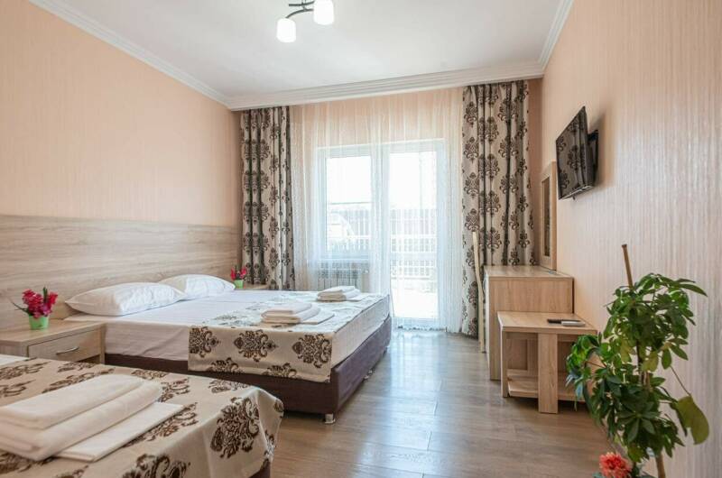 Стандарт трехместный с балконом 2 корпус