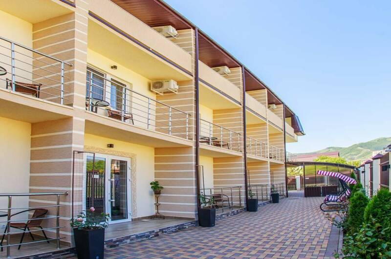 Люкс двухкомнатный 4-х местный 2 корпус