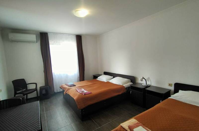 «Стандарт» трехместный