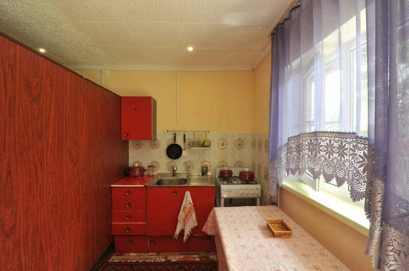 Двухкомнатный номер с кухней первый этаж