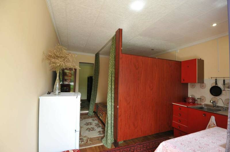 Двухкомнатный номер с кухней первый этаж