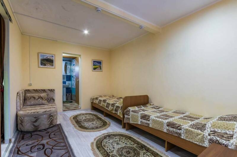 Двухкомнатный номер первый этаж с кухней