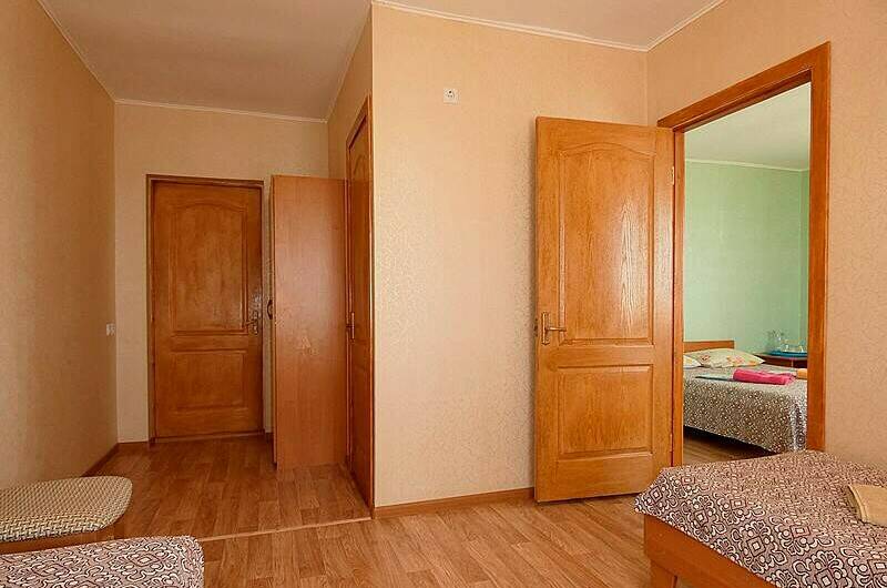 Семейный номер с видом на море