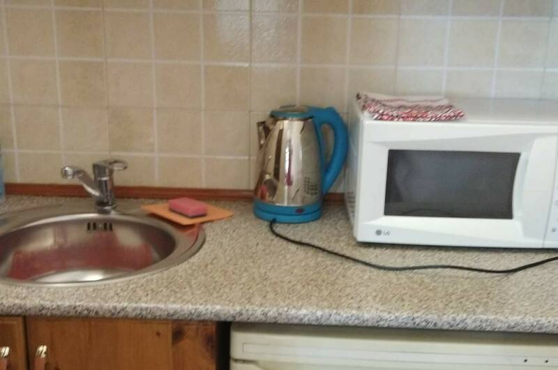 № 3 С выходом на общий балкон, боковой вид на море