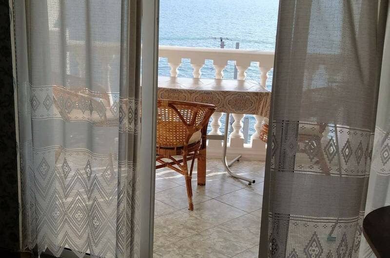 № 5 С балконом на море