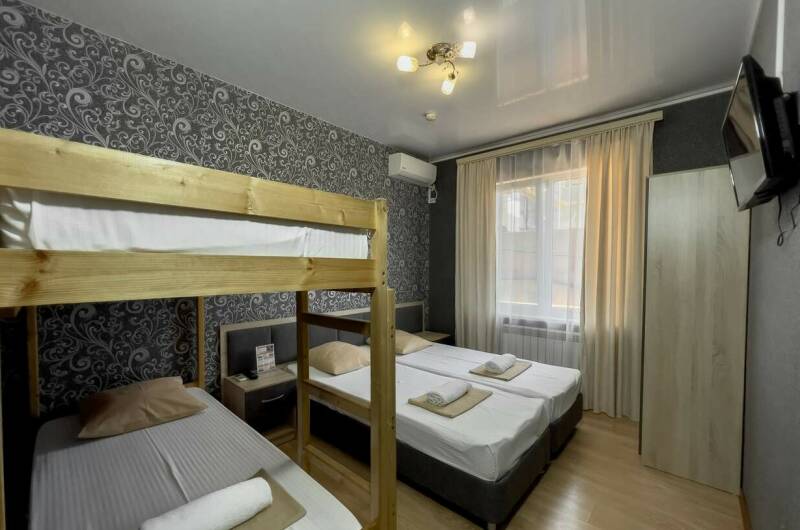 Четырехместный номер стандарт