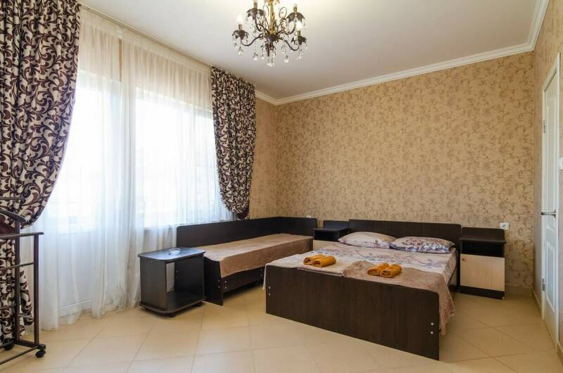 4-х местный номер с балконом с видом на море