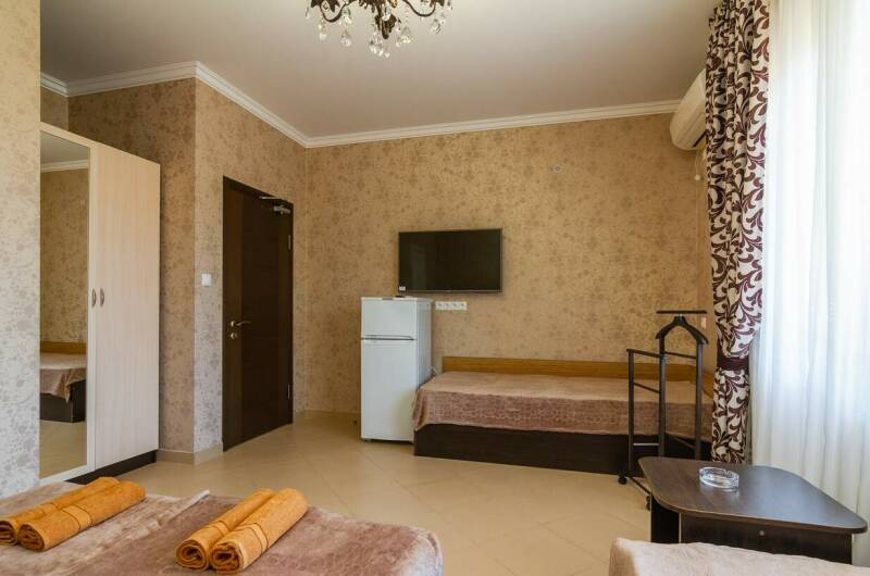 4-х местный номер с балконом с видом на море