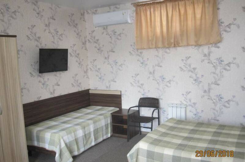 Комната для большой семьи с балконом