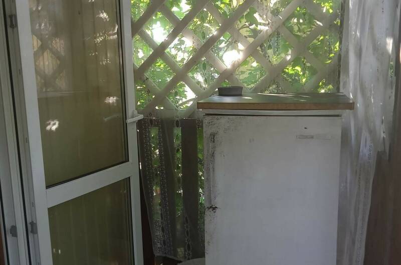 Двор 1- отдельный трех местный домик