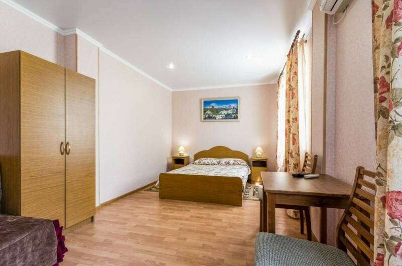 3-х местный с удобствами № 6 -27м2