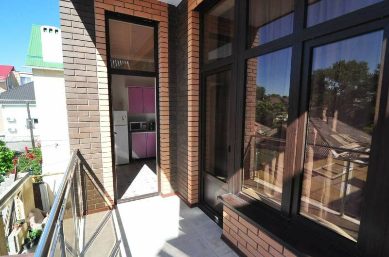 Пятиместный 2х-комнатный с балконом и кухней