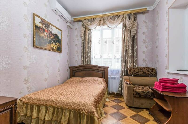 Пятиместный 2-х комнатный номер на первом этаже