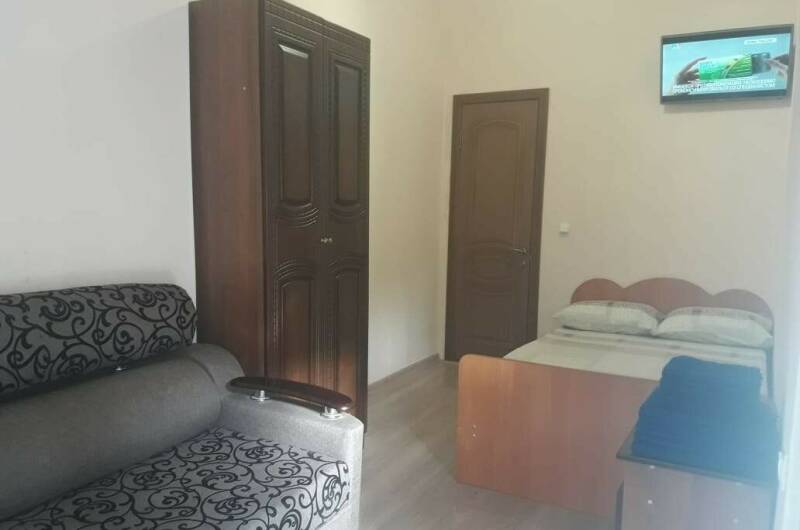 4-х местный номер  с отдельным входом