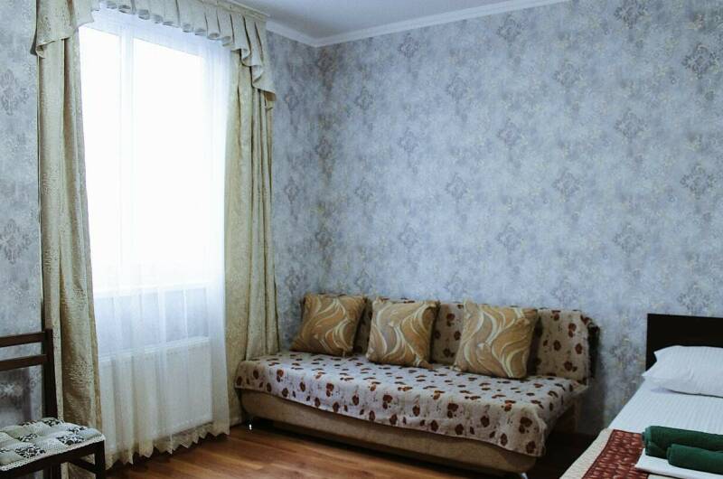 № 6 Четырехместный номер с доп. местом (2 этаж)