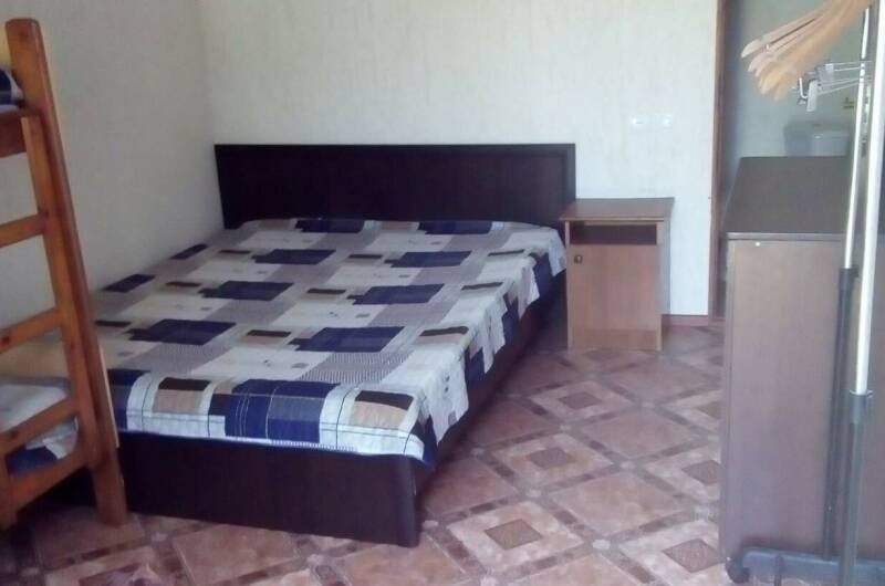 Номер на 4х (душ, туалет в номере)