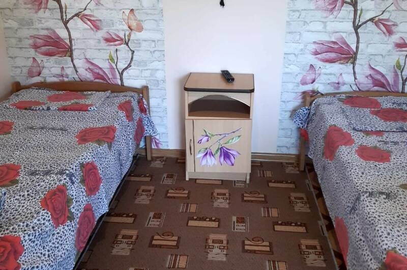 Двухместный номер с удобствами на этаже