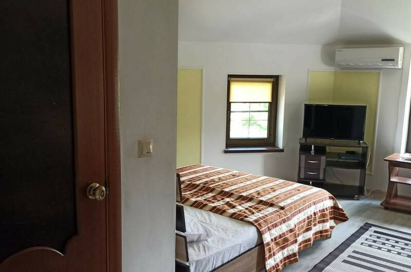 «Комфорт» трехместный