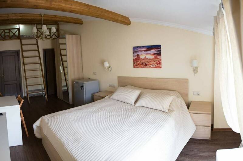 4 PAX (quarter) - четырехместный номер