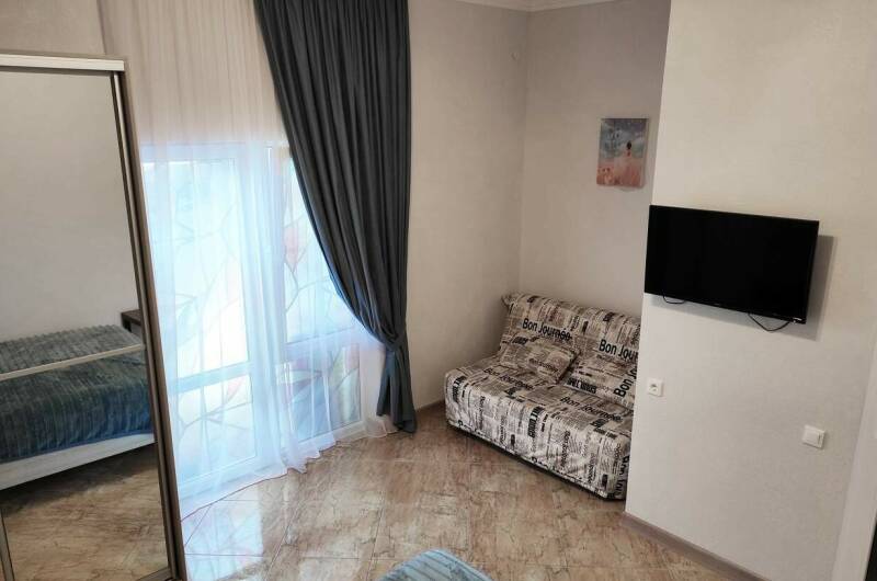 Комната на 2−4 человека с балконом