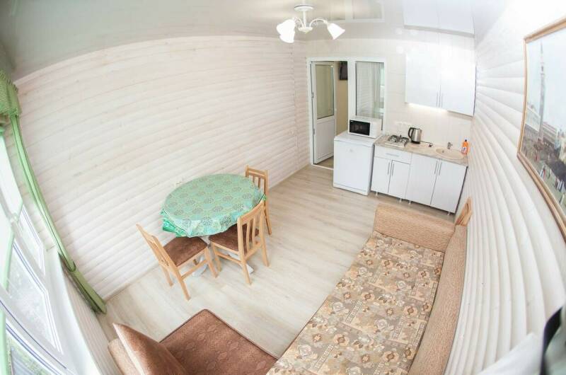 Семейный 2-х комн. номер с кухней (2 этаж)