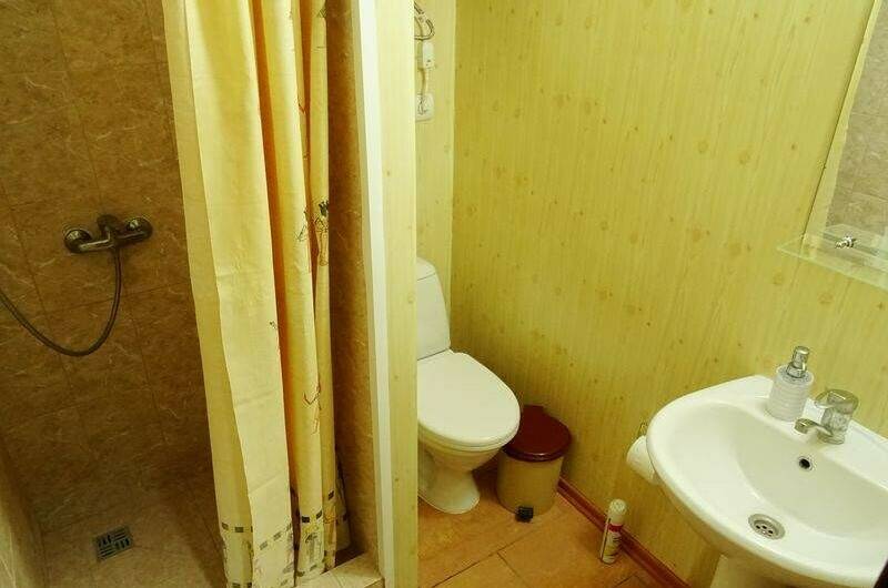 Комфорт 2-х комнатный с кухней 4+1 (1 эт)