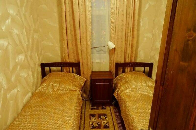 Семейный 2-х комнатный номер с кухней (1 этаж)