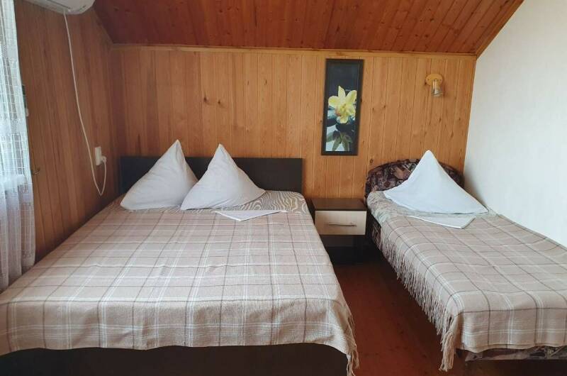 Эконом (2−4 места)