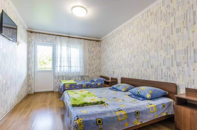 «Стандарт» 3х местный, с отдельным балконом