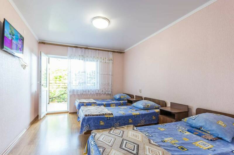 «Стандарт» 3х местный, с отдельным балконом