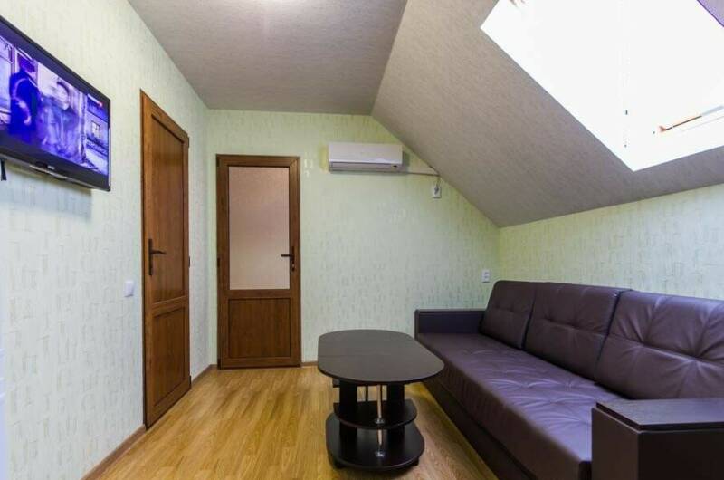 Двухкомнатный «Мансарда» 3−5 местный номер