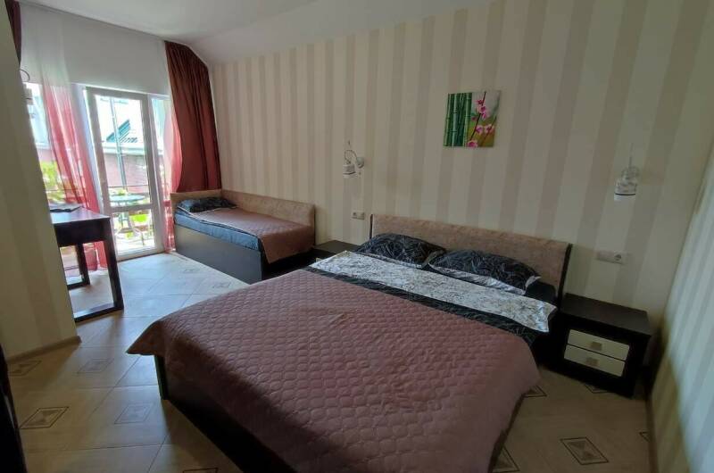 3-х местный с балконом