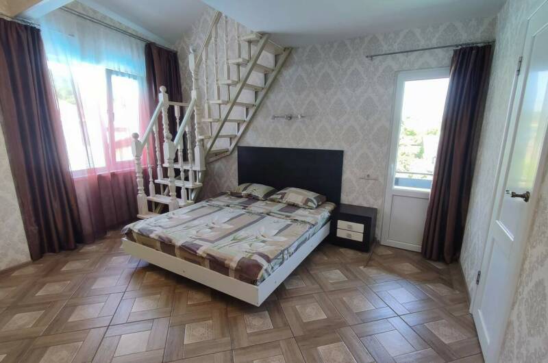 4-х местный с балконом