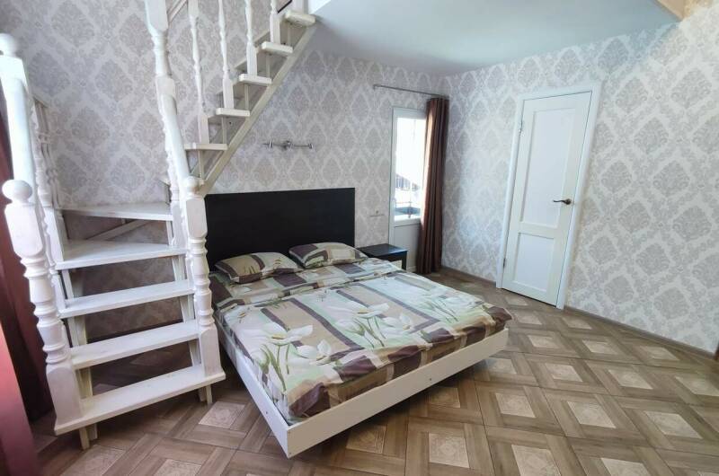 4-х местный с балконом