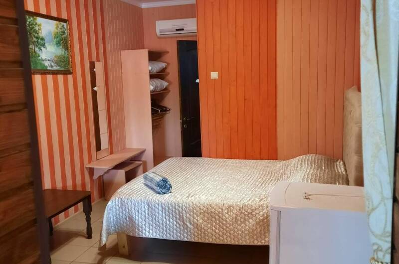 Блок из двух отдельных номеров