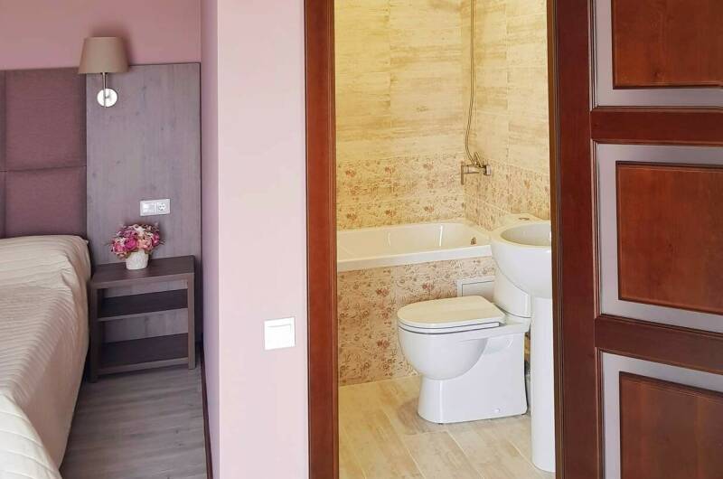 3х местный с балконом