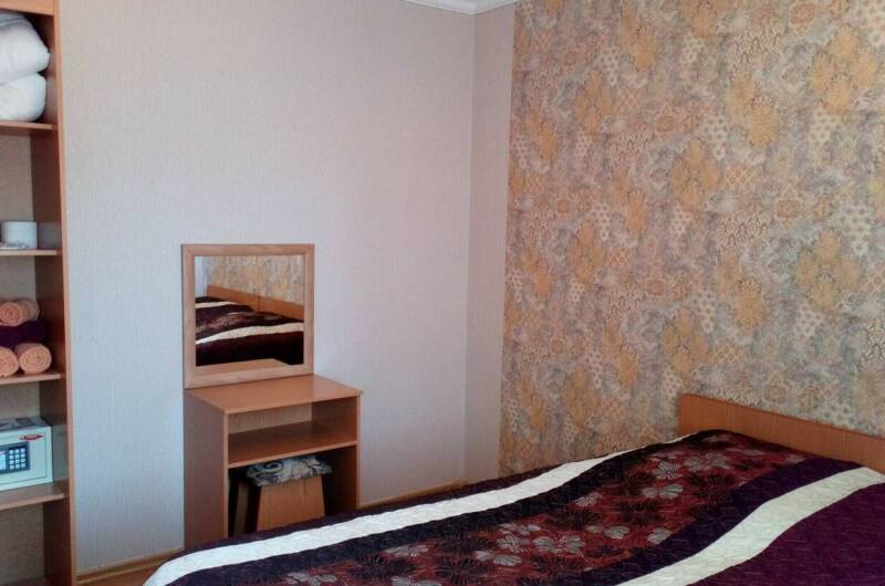 Семейный номер с балконом на пятом этаже № 13