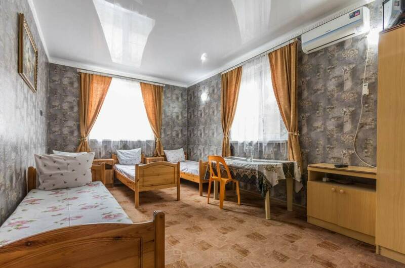 Номер на 4-х человек (2-й этаж)