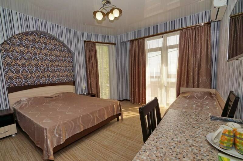 3-х местный номер с кухней, балконом, вид на море