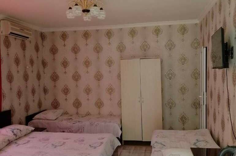 Смежный 5-ти местный номер с удобствами