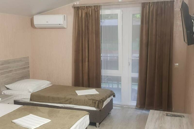 Трёхместный комфорт с балконом