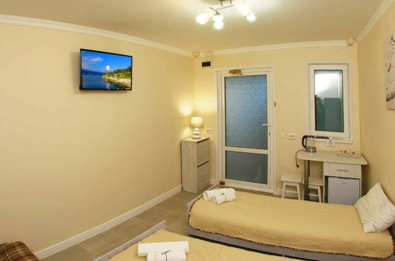 «Полулюкс» 2+1